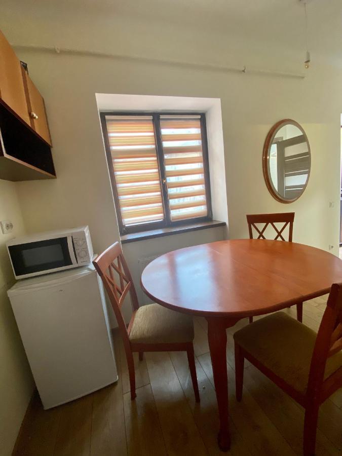 Yaroslav Osmomysl Square Apartments Leopoli Esterno foto