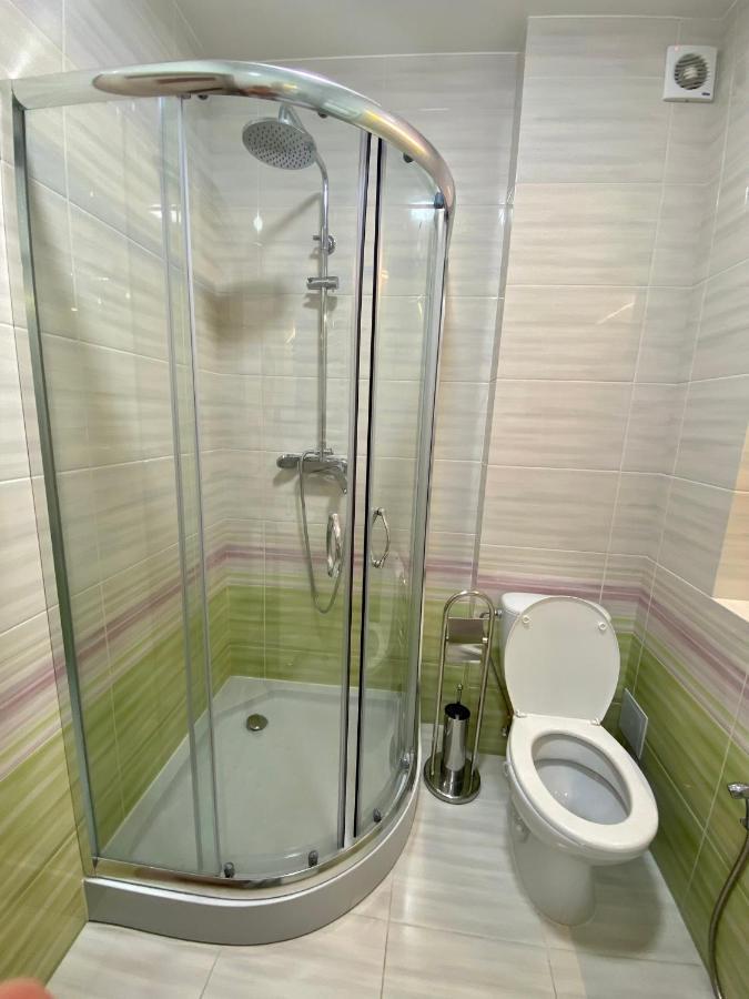 Yaroslav Osmomysl Square Apartments Leopoli Esterno foto